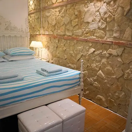 Central Alfama 26 *